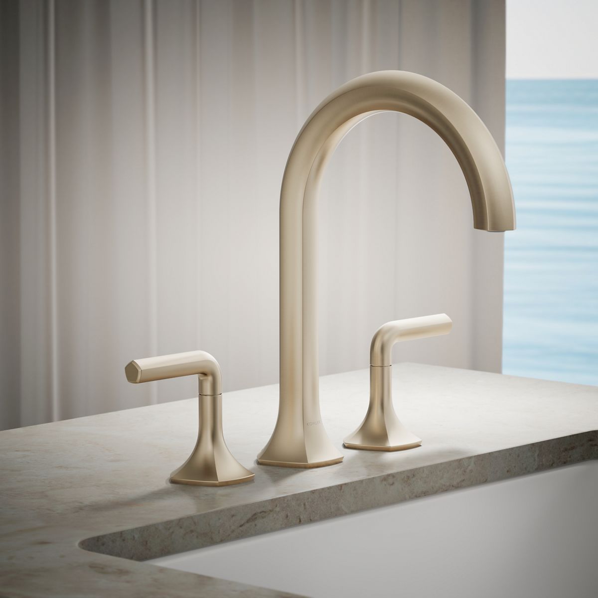 29737-occasion-deck-mount-bath-faucet-handles-with-lever-design-18.jpg Occasion® Deck-mount bath faucet handles with Lever design