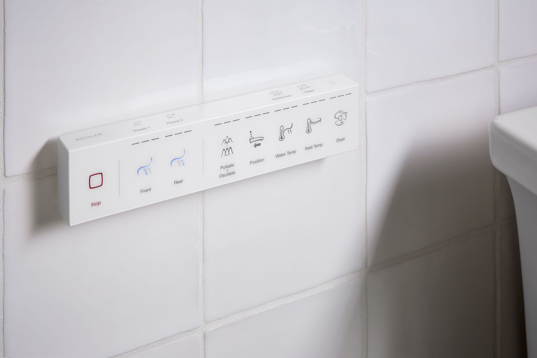 30810-purewash-e820-elongated-bidet-toilet-seat-with-remote-control-26.jpg PureWash® E820 Elongated bidet toilet seat with remote control