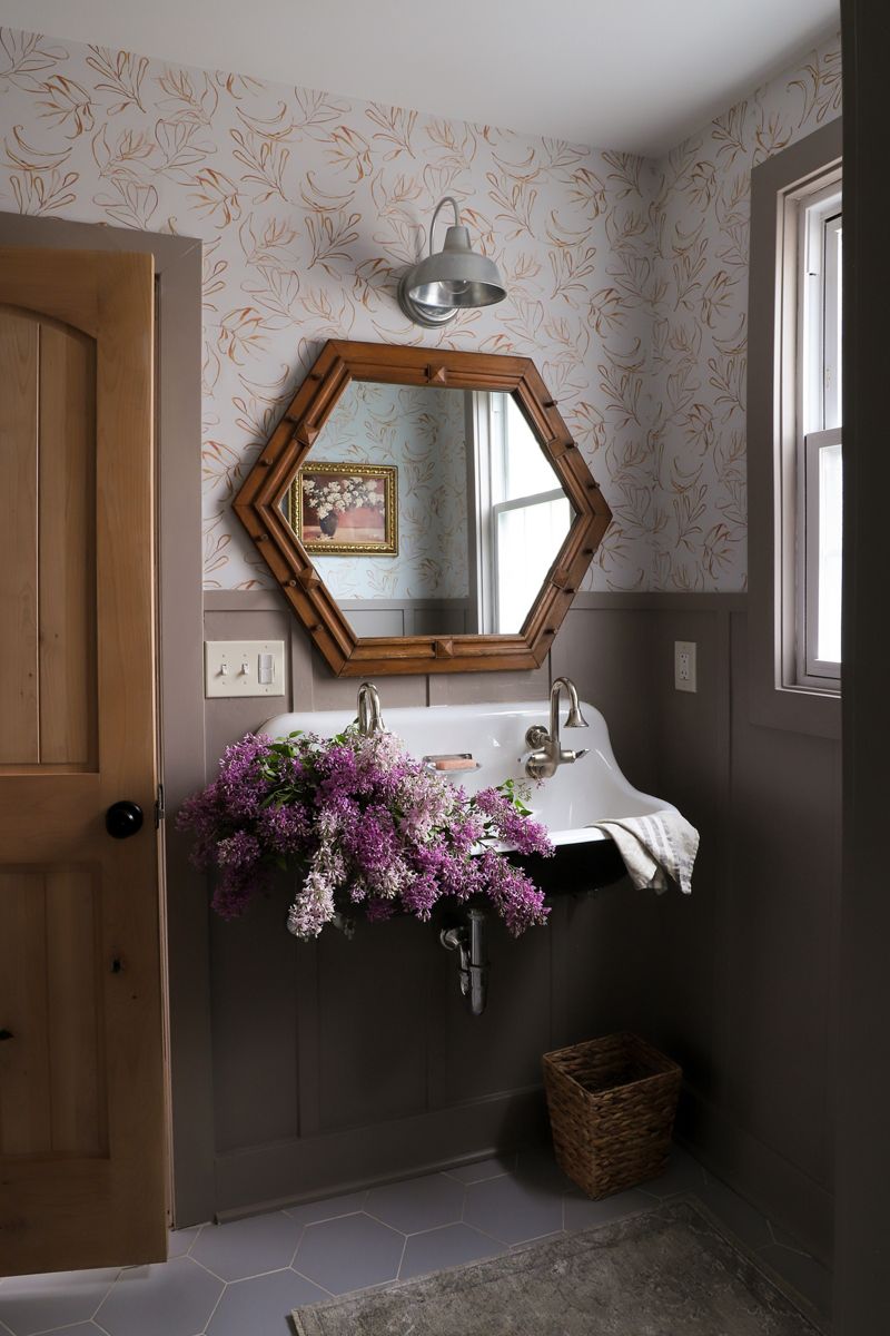 31821-brockway-48-wall-mount-utility-sink-4.jpg Brockway™ 48" wall-mount utility sink