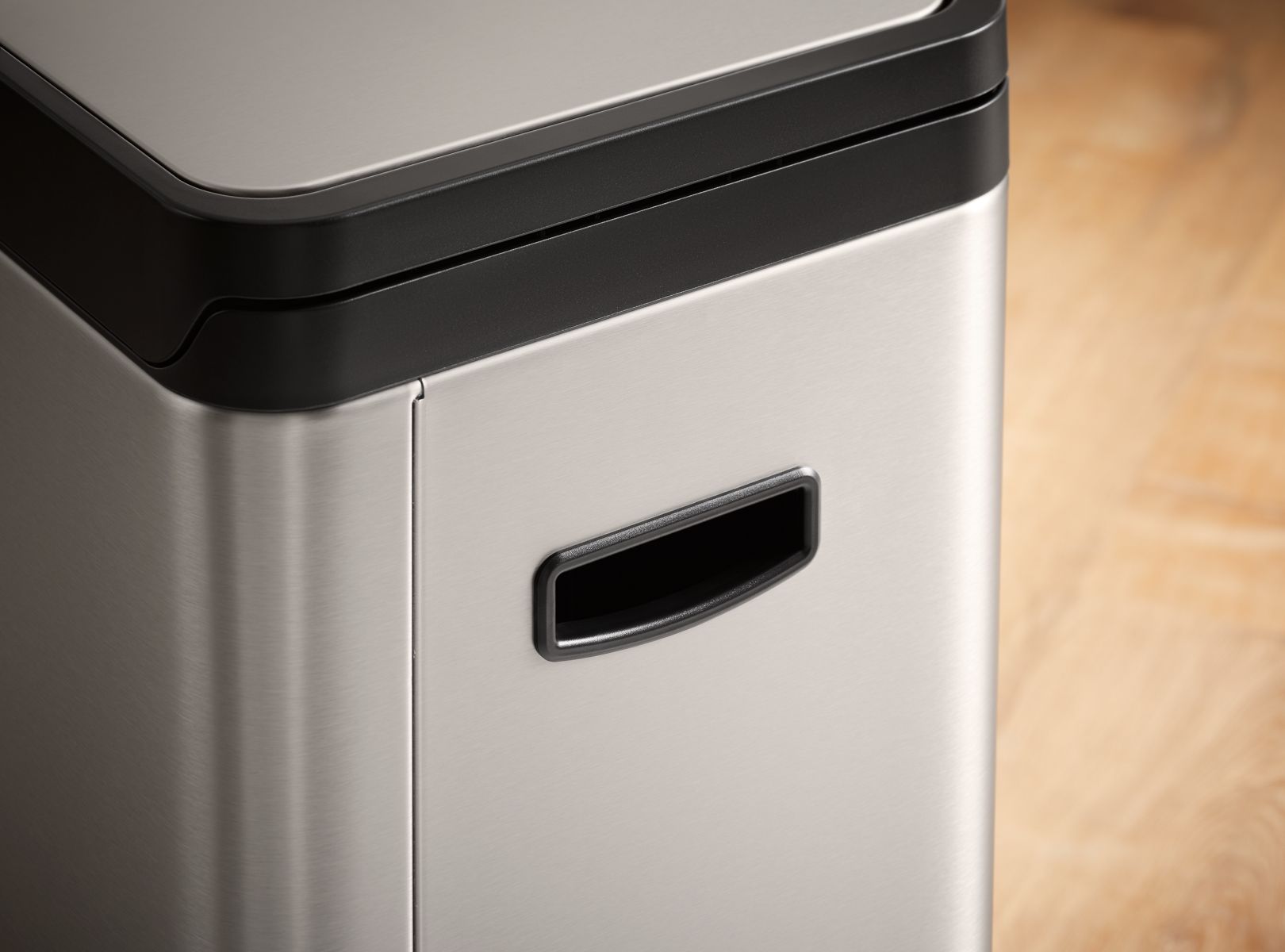 33598-13-gallon-stainless-steel-slim-step-trash-can-with-bifold-lid-4.jpg 13-gallon stainless steel slim step trash can with bifold lid
