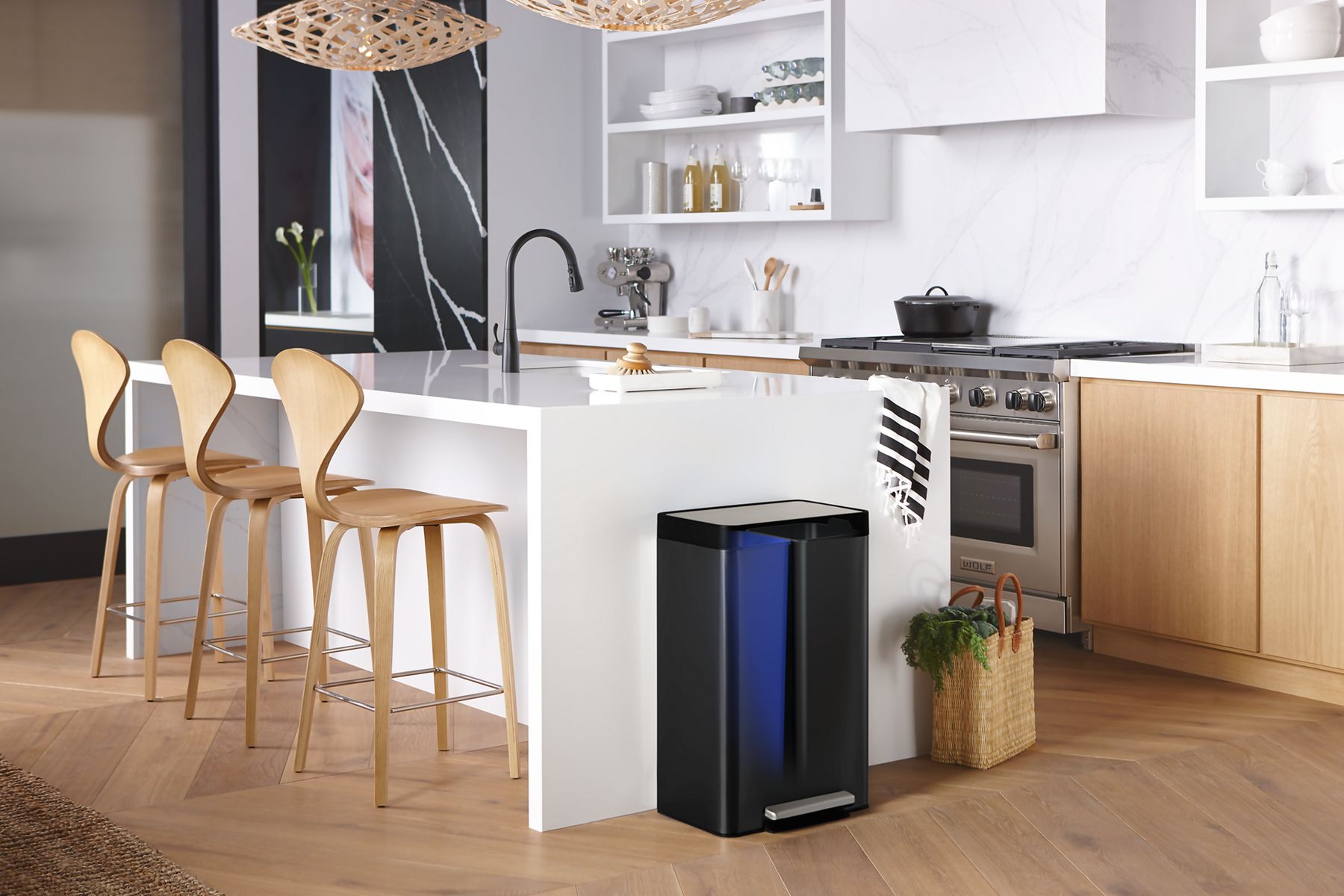 33984-dual-compartment-step-trash-can-9.jpg Dual-compartment step trash can