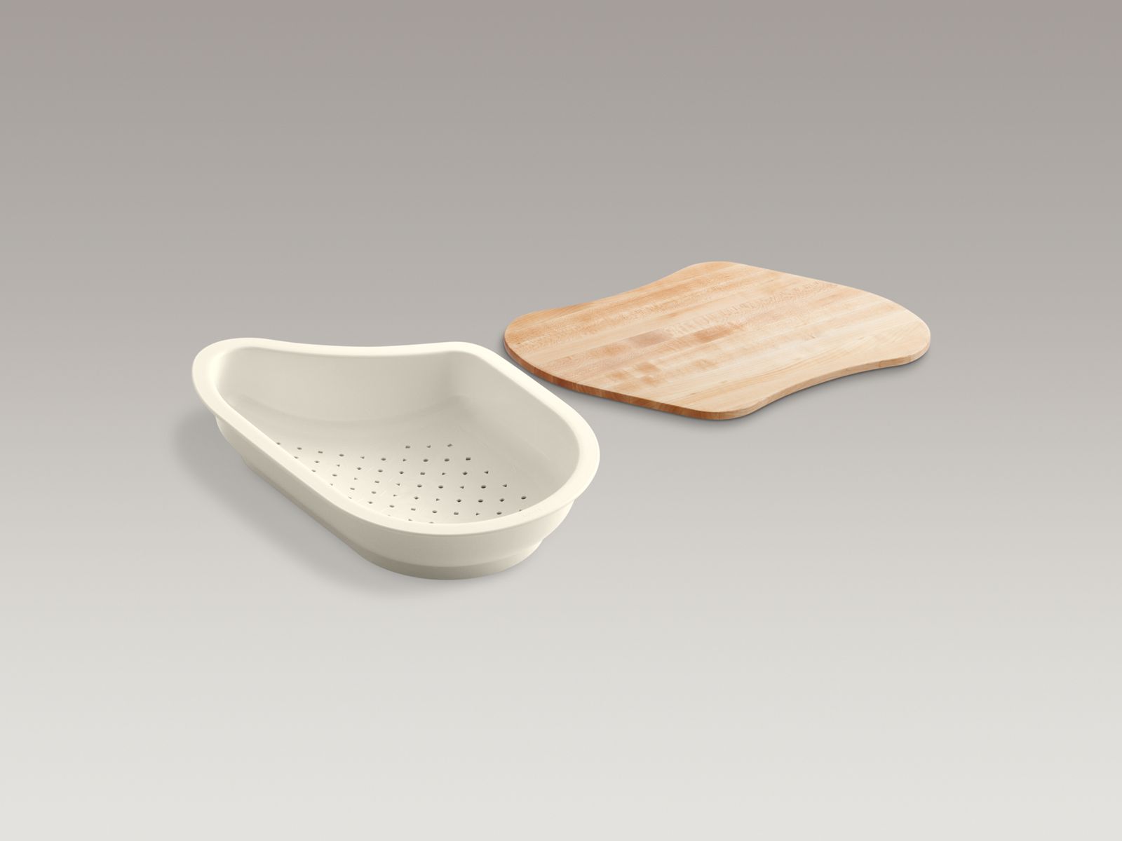 15-7/16" x 10-17/32" x 3-1/16" colander/cutting board for 9-1/4" x 15-3/8" bowl