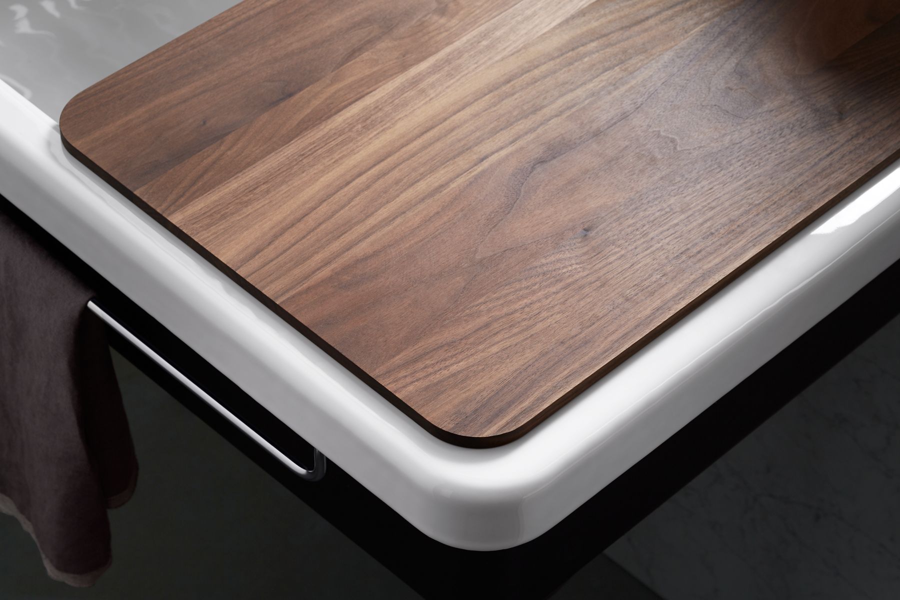 34324-farmstead-walnut-cutting-board-3.jpg Farmstead® Walnut cutting board