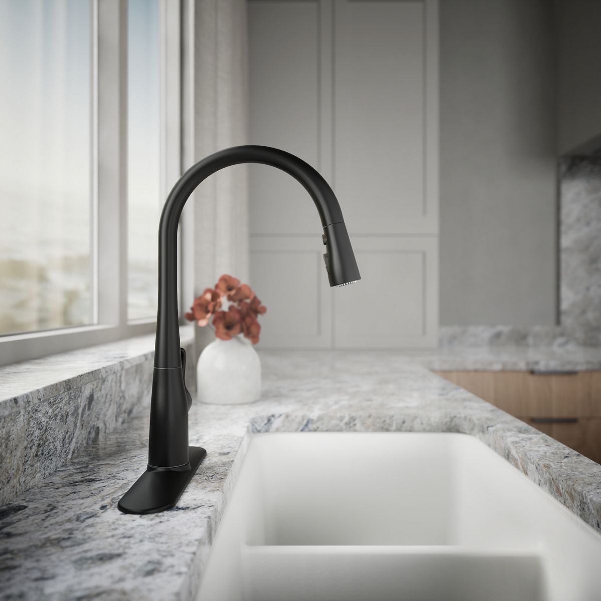 34818-simplice-pull-down-kitchen-sink-faucet-with-three-function-sprayhead-26.jpg Simplice® Pull-down kitchen sink faucet with three-function sprayhead