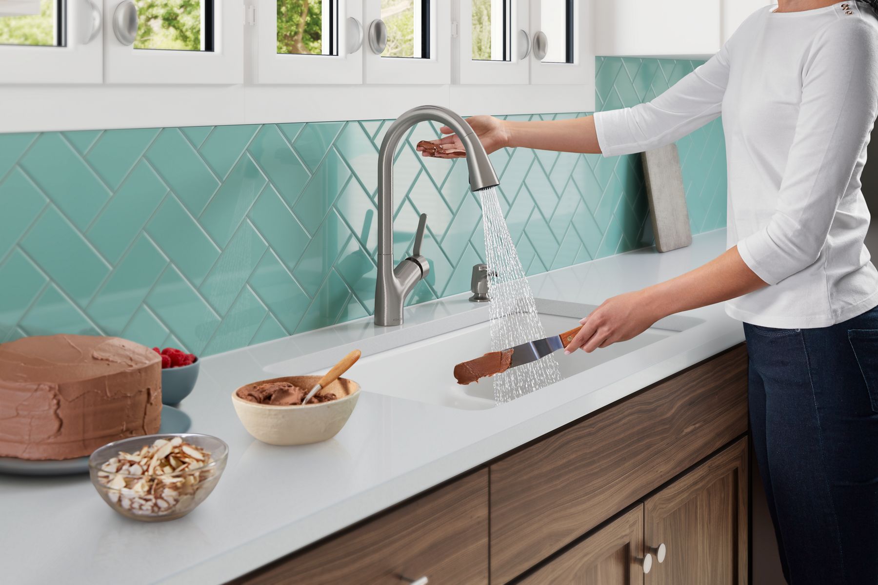 34842-setra-touchless-pull-down-kitchen-faucet-with-soap-lotion-dispenser-41.jpg Setra® Touchless pull-down kitchen faucet with soap/lotion dispenser