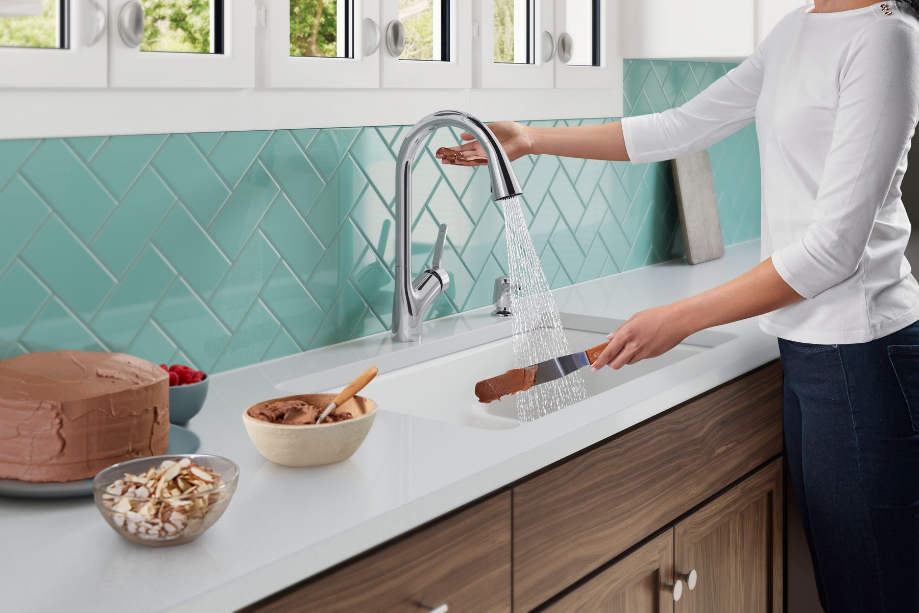 34842-setra-touchless-pull-down-kitchen-faucet-with-soap-lotion-dispenser-43.jpg Setra® Touchless pull-down kitchen faucet with soap/lotion dispenser