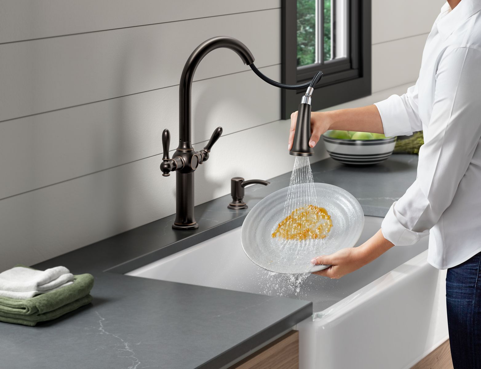 35471-neuhaus-pull-down-kitchen-faucet-with-soap-lotion-dispenser-4.jpg Neuhaus® Pull-down kitchen faucet with soap/lotion dispenser