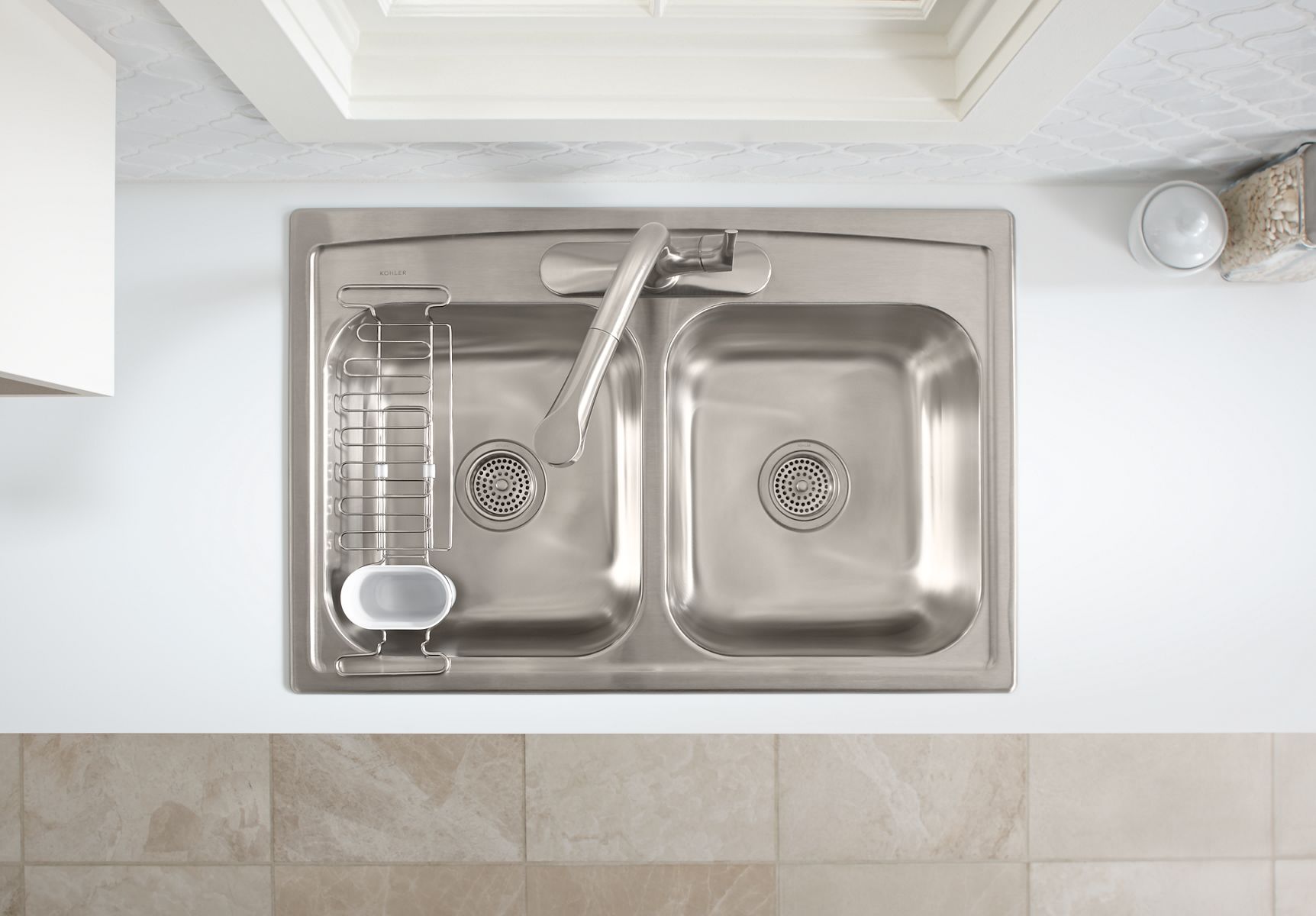 35712-elate-kitchen-sink-faucet-with-pull-out-spray-spout-and-lever-handle-3.jpg Elate® Kitchen sink faucet with pull-out spray spout and lever handle