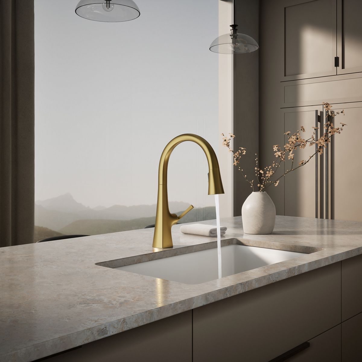 35724-graze-pull-down-kitchen-sink-faucet-with-three-function-sprayhead-26.jpg Graze® Pull-down kitchen sink faucet with three-function sprayhead