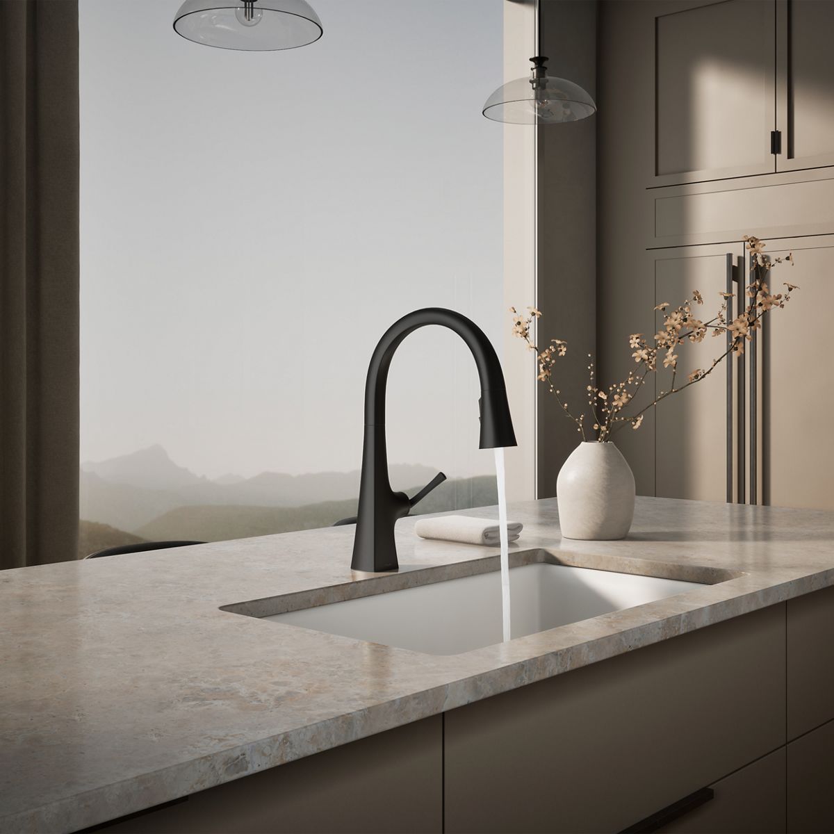 35724-graze-pull-down-kitchen-sink-faucet-with-three-function-sprayhead-27.jpg Graze® Pull-down kitchen sink faucet with three-function sprayhead