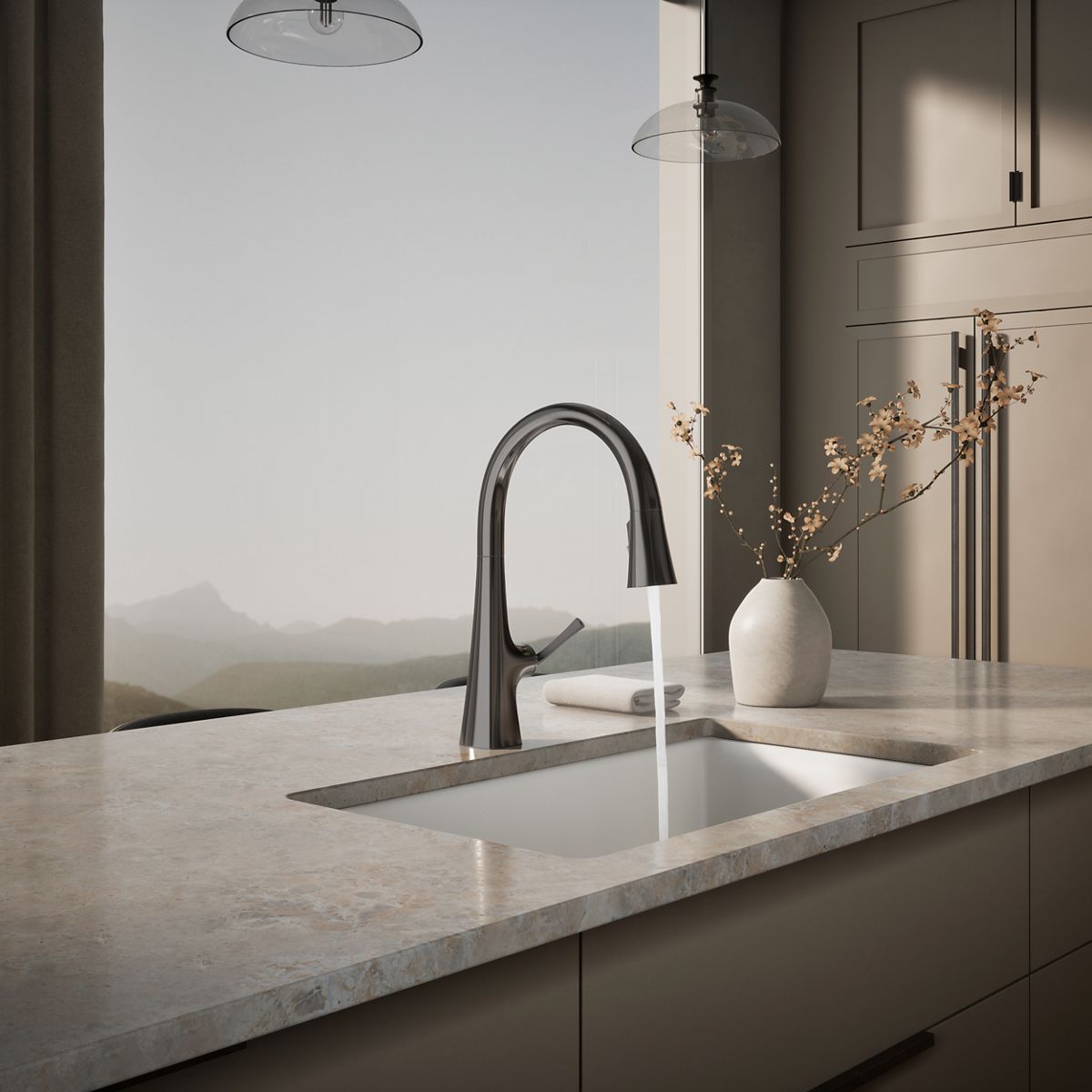 35724-graze-pull-down-kitchen-sink-faucet-with-three-function-sprayhead-31.jpg Graze® Pull-down kitchen sink faucet with three-function sprayhead