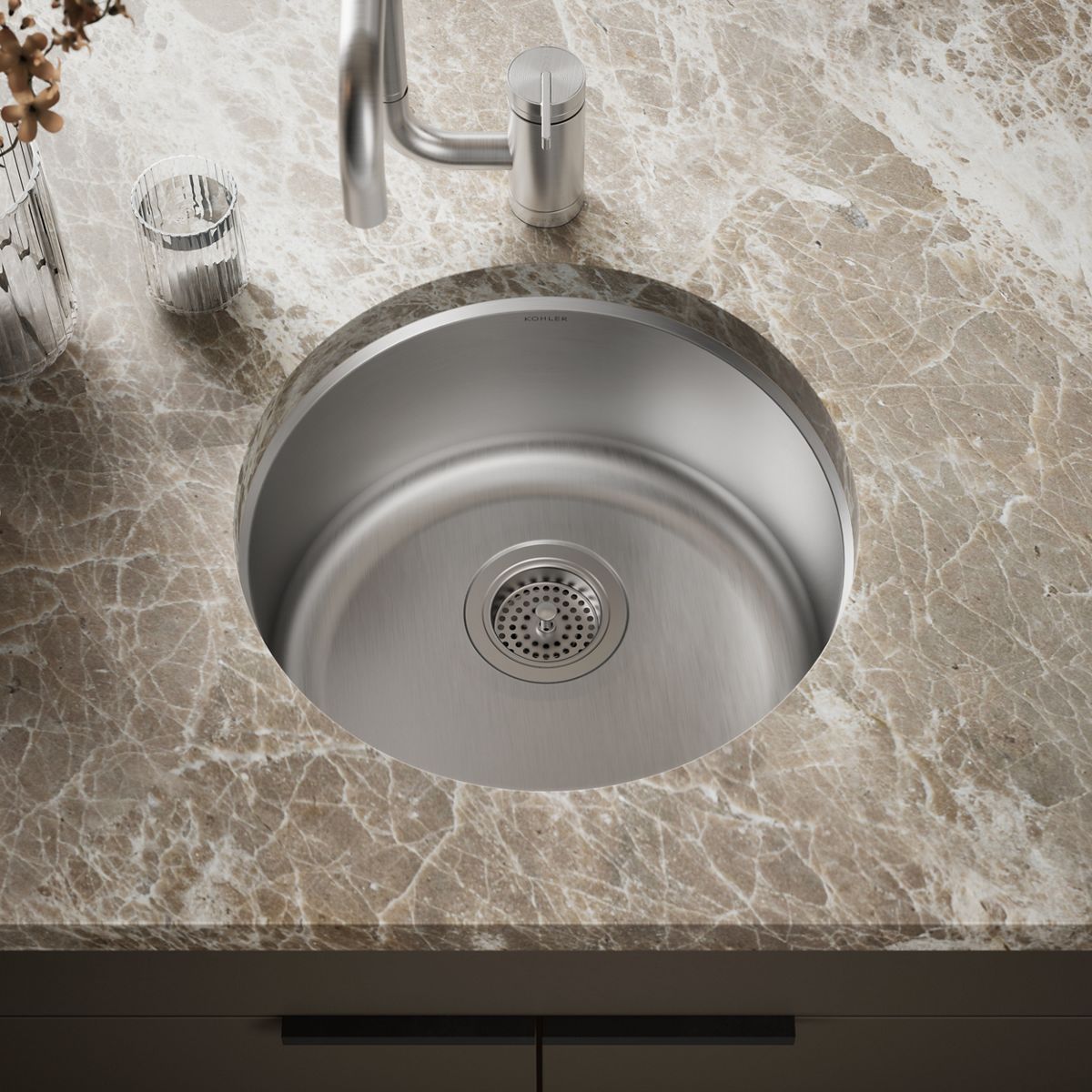 38290-undertone-lyric-18-1-2-top-undermount-single-bowl-bar-sink-2.jpg Undertone® Lyric® 18-1/2" top-/undermount single-bowl bar sink