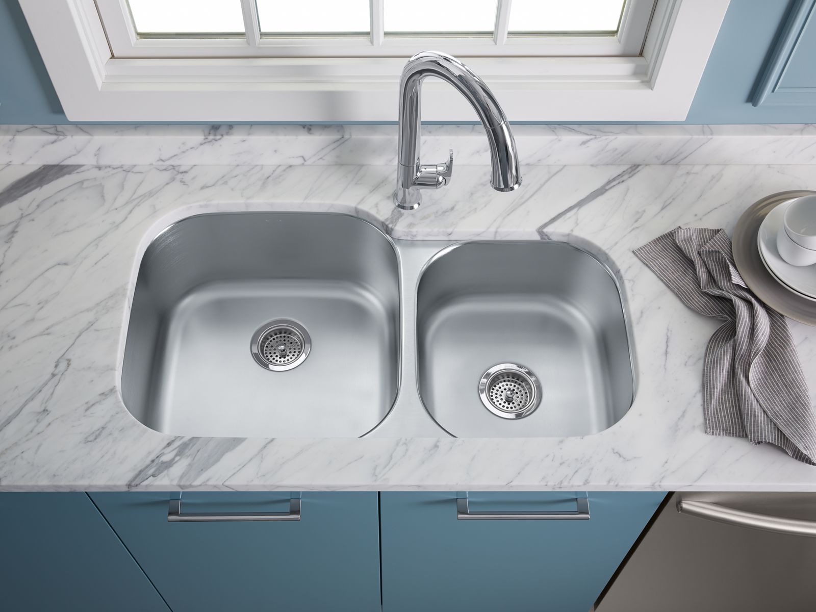 40989-undertone-preserve-35-1-4-undermount-double-bowl-kitchen-sink-3.jpg Undertone® Preserve® 35-1/4 undermount double-bowl kitchen sink