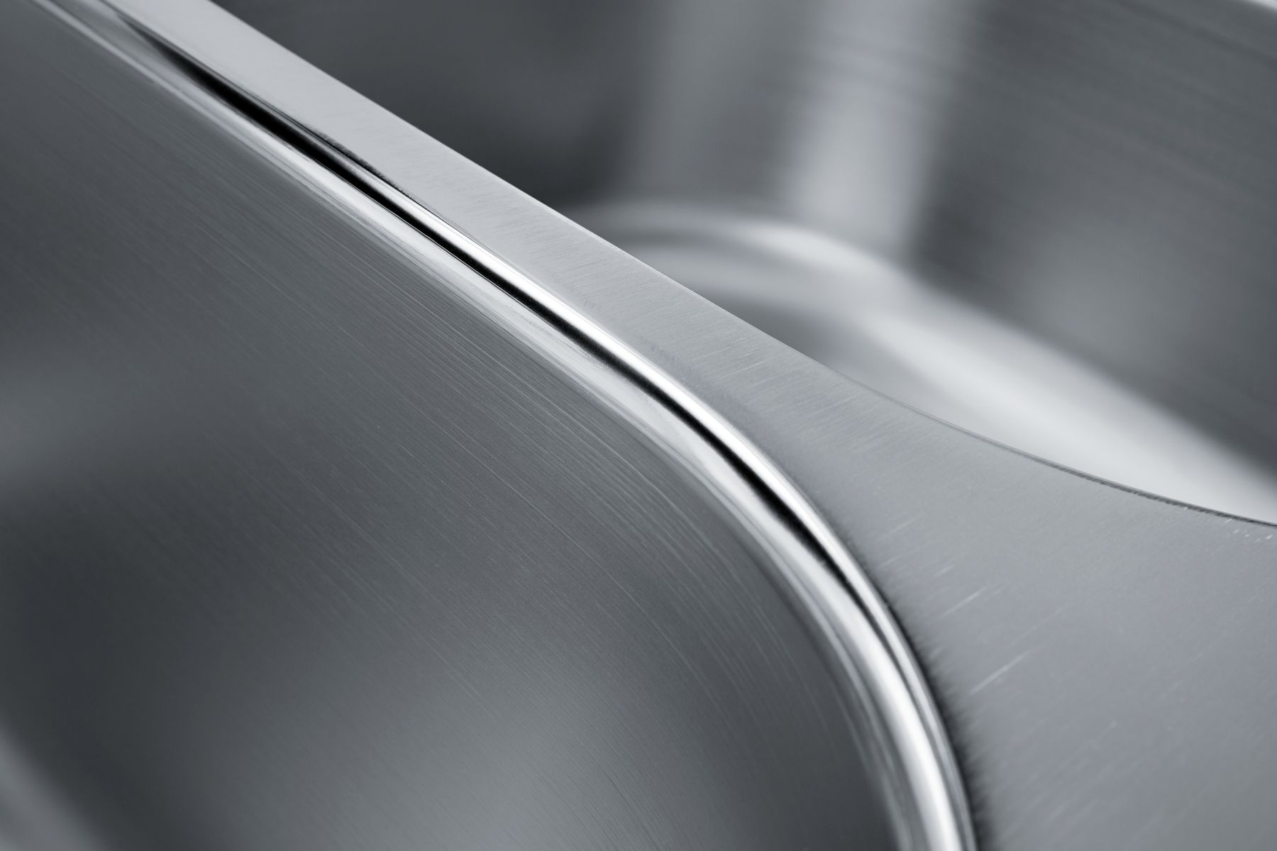40989-undertone-preserve-35-1-4-undermount-double-bowl-kitchen-sink-4.jpg Undertone® Preserve® 35-1/4 undermount double-bowl kitchen sink