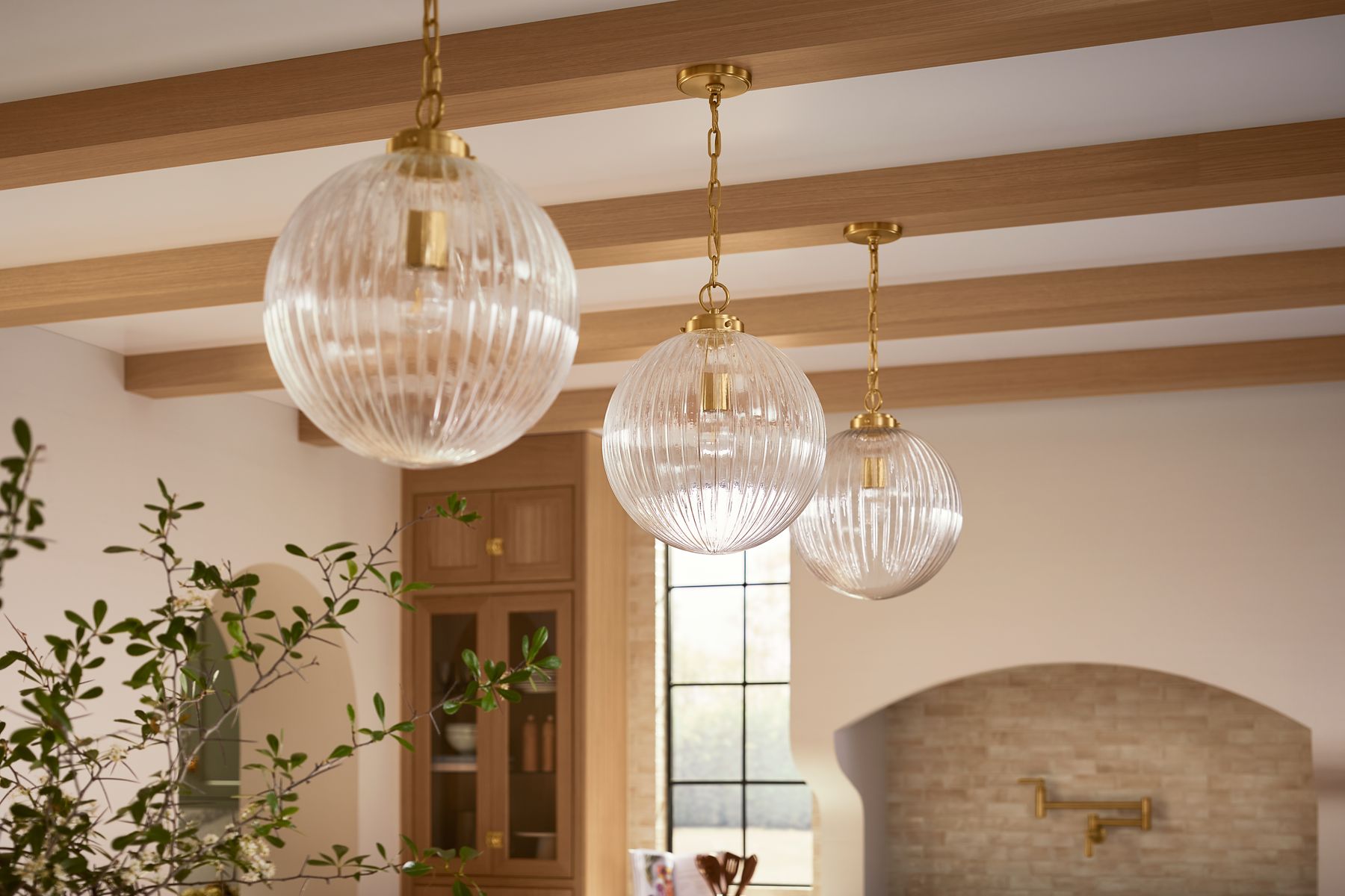 42024-embra-by-studio-mcgee-14-pendant-12.jpg Embra™ by Studio McGee 14" pendant