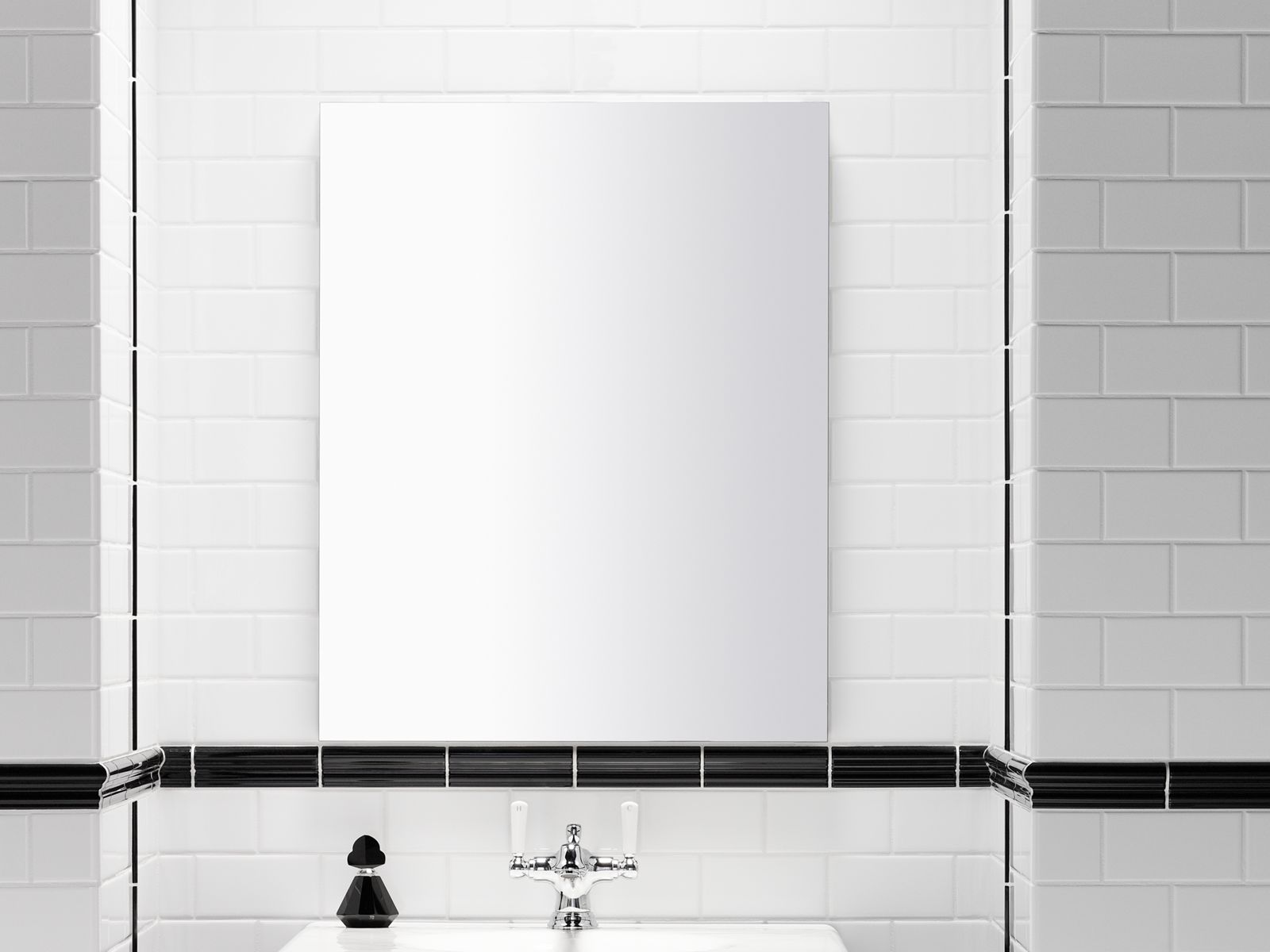 42299-verdera-24-x-30-medicine-cabinet-3.jpg Verdera® 24" x 30" medicine cabinet