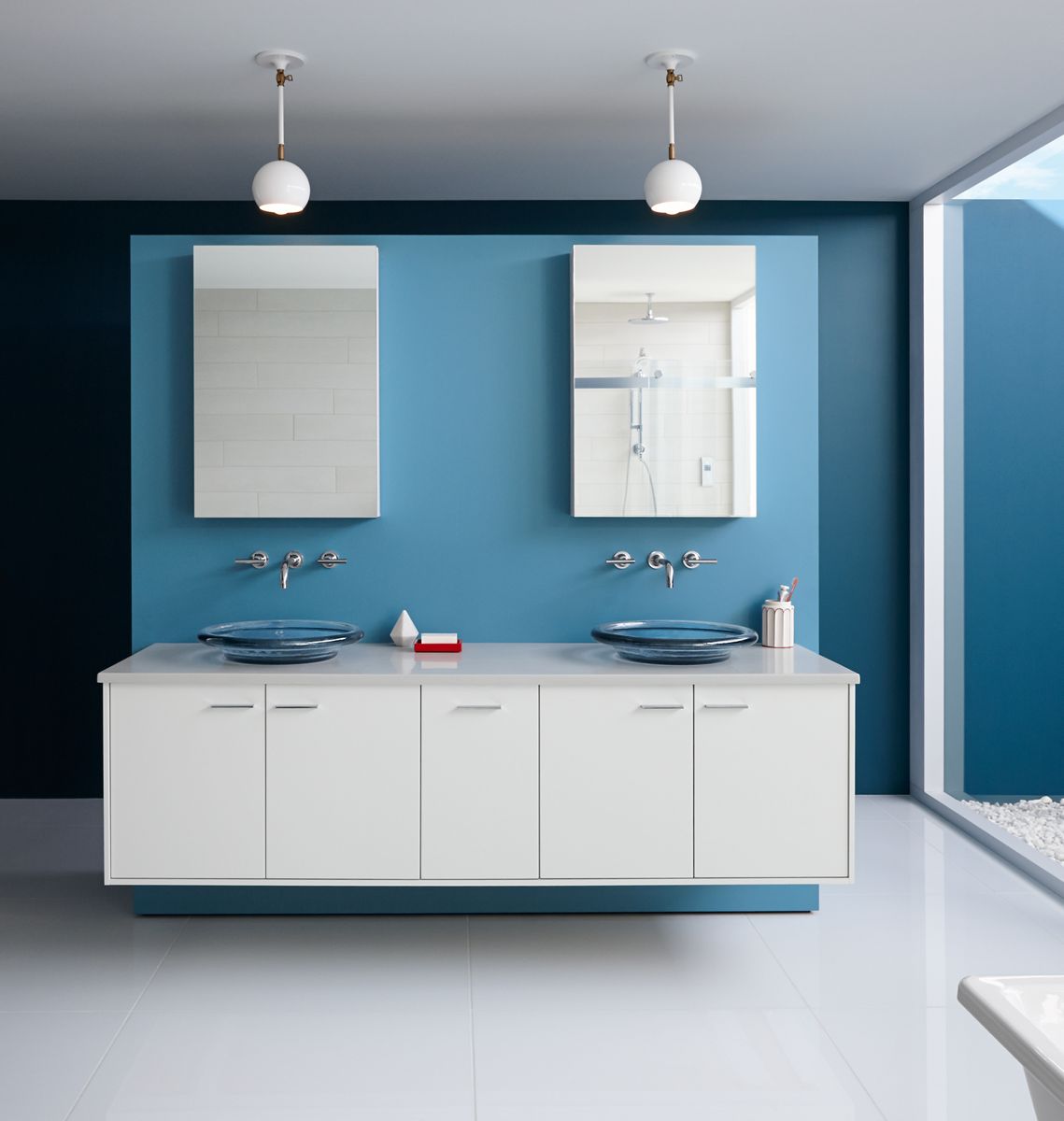 42299-verdera-24-x-30-medicine-cabinet-4.jpg Verdera® 24" x 30" medicine cabinet