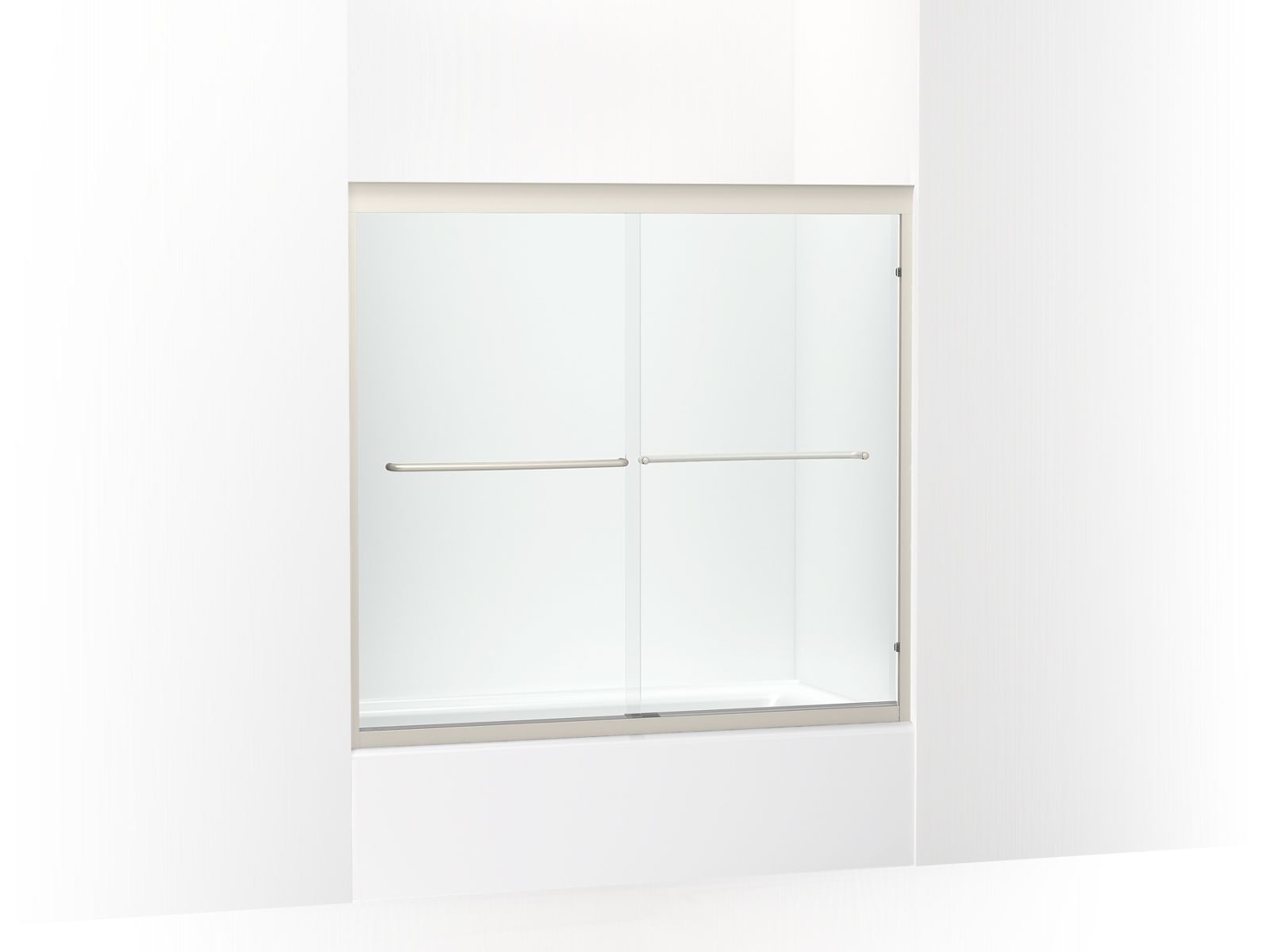 44159-fluence-54-5-8-59-5-8-w-x-55-1-2-h-sliding-bath-door-with-1-4-thick-crystal-clear-glass-2.jpg Fluence® 54-5/8 - 59-5/8" W x 55-1/2" H sliding bath door with 1/4" thick Crystal Clear glass