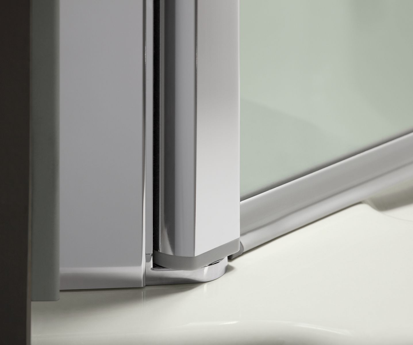 44962-aerie-32-bath-screen-6.jpg Aerie® 32" bath screen