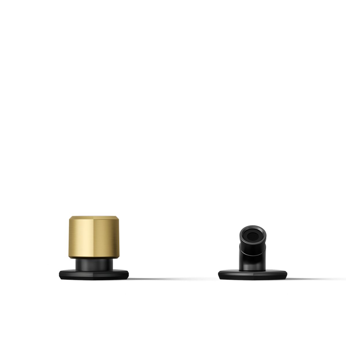 45848-occasion-deck-mount-handshower-holder-and-two-way-diverter-valve-61.jpg Occasion® Deck-mount handshower holder and two-way diverter valve