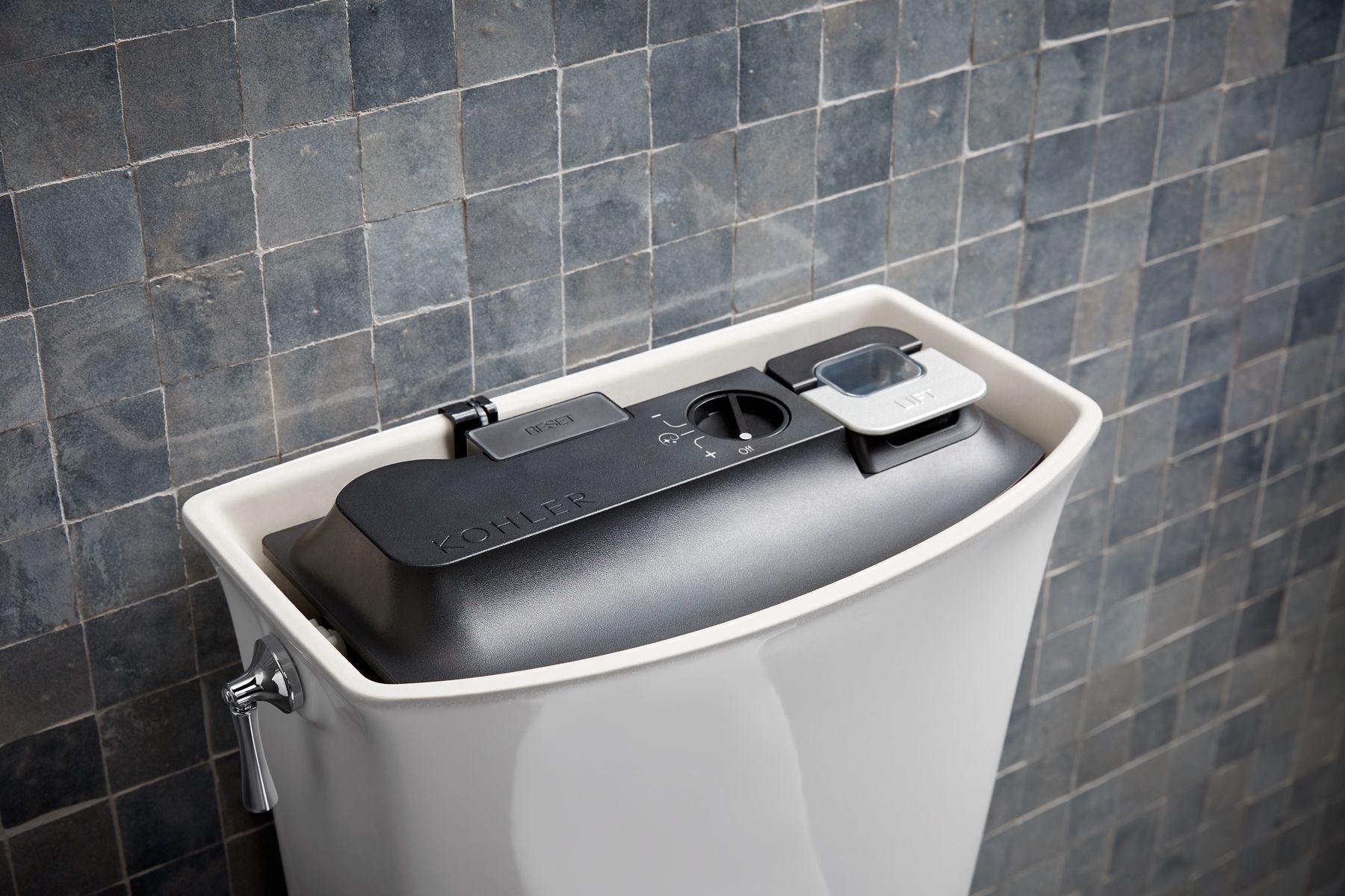54850-corbelle-continuousclean-xt-toilet-tank-1-28-gpf-10.jpg Corbelle® ContinuousClean XT toilet tank, 1.28 gpf