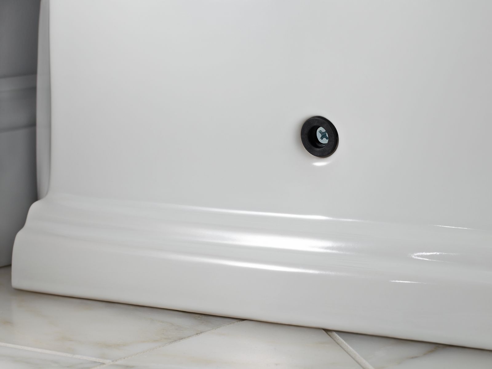 57197-tresham-one-piece-compact-elongated-toilet-with-skirted-trapway-1-28-gpf-23.jpg Tresham® One-piece compact elongated toilet with skirted trapway, 1.28 gpf
