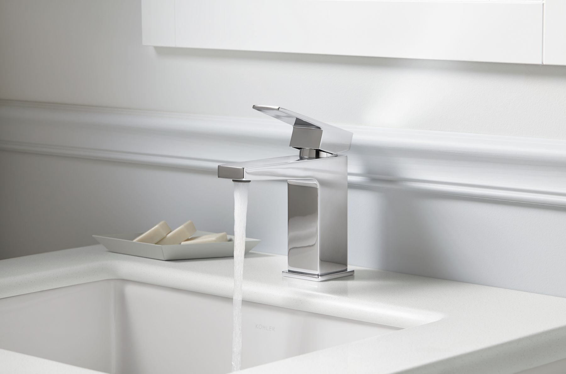61538-solid-expressions-25-vanity-top-with-single-verticyl-rectangular-cutout-7.jpg Solid/Expressions® 25" vanity top with single Verticyl® rectangular cutout