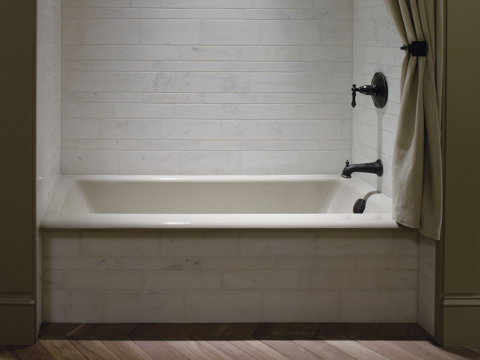 6432-highbridge-r-60-x-32-alcove-bath-with-left-hand-drain-12.jpg Highbridge(R) 60" x 32" alcove bath with left-hand drain