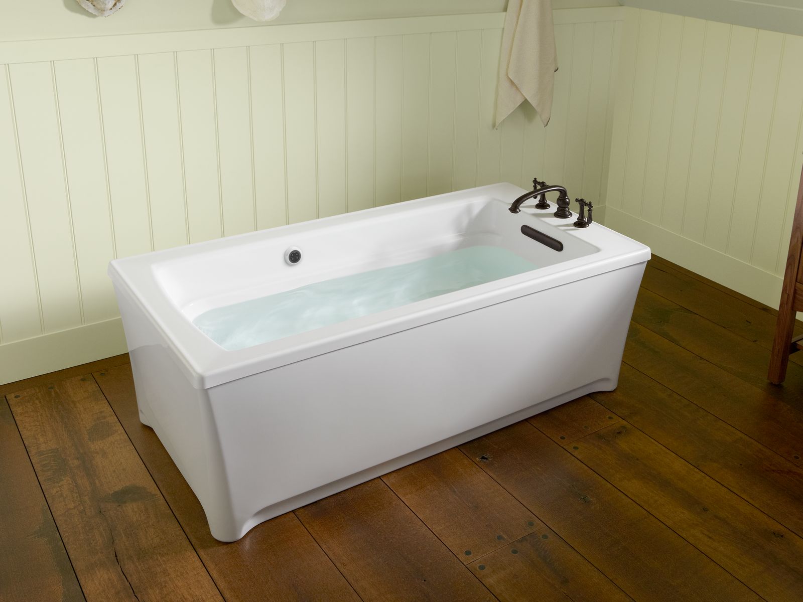 8998-archer-61-3-4-x-31-3-4-freestanding-heated-bubblemassage-air-bath-8.jpg Archer® 61-3/4" x 31-3/4" freestanding Heated BubbleMassage™ air bath