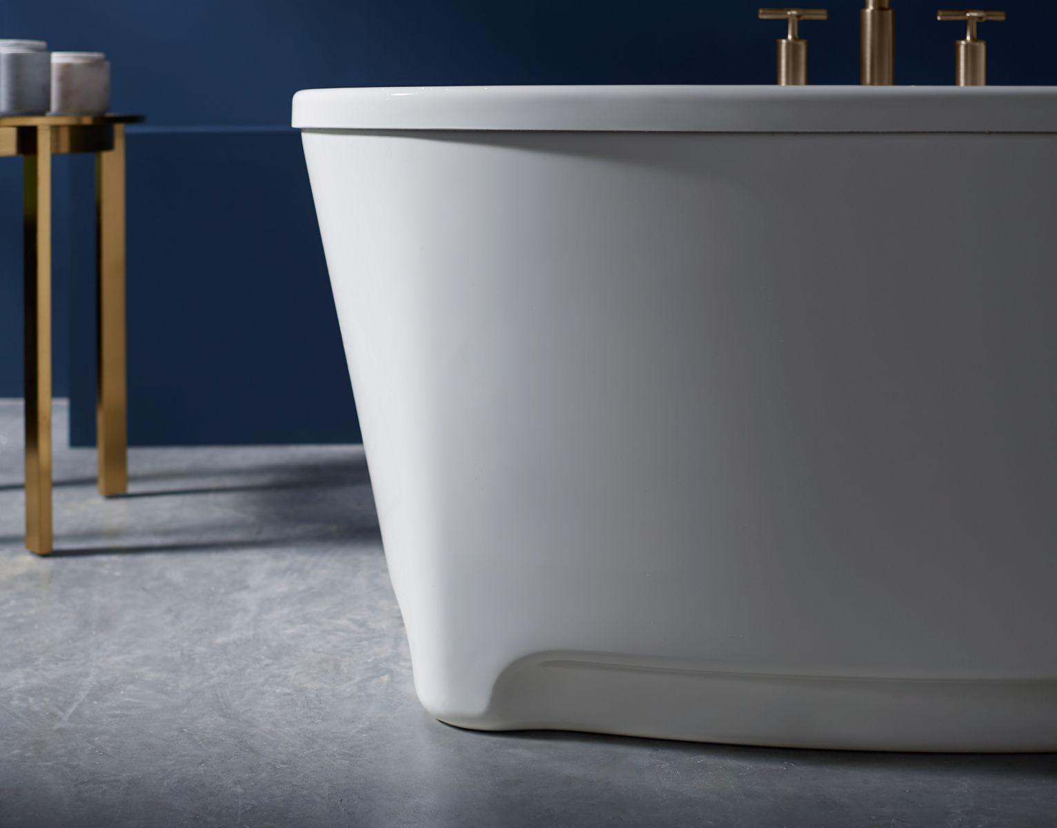 9408-underscore-60-x-35-3-4-freestanding-heated-bubblemassage-air-bath-with-center-drain-3.jpg Underscore® 60" x 35-3/4" freestanding Heated BubbleMassage™ air bath with center drain